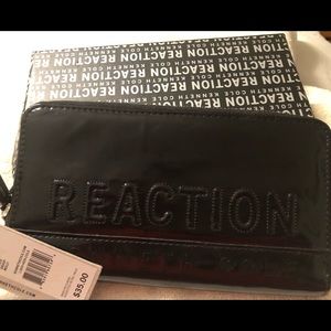 DESIGNER KENNETH COLE PATENT LEATHER WALLET